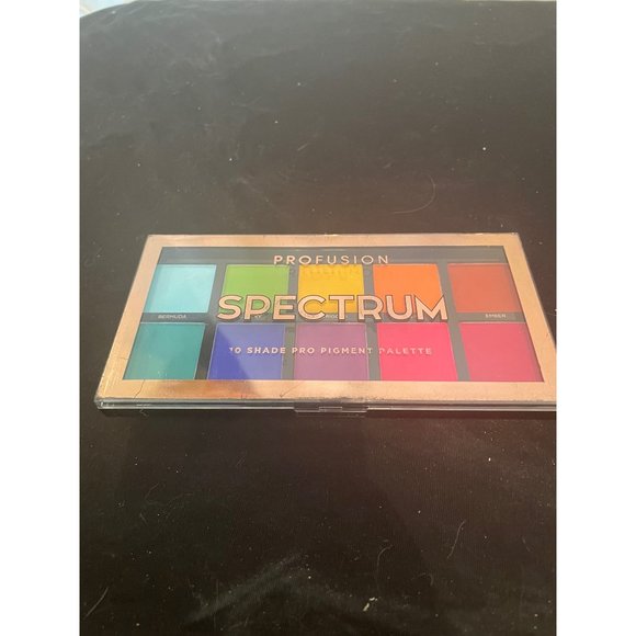Profusion Spectrum 10 Shade Eyeshadow Palette - Picture 2 of 3